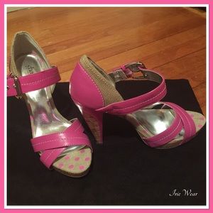 Fuchsia, Platform, Cork Pumps= Must Have